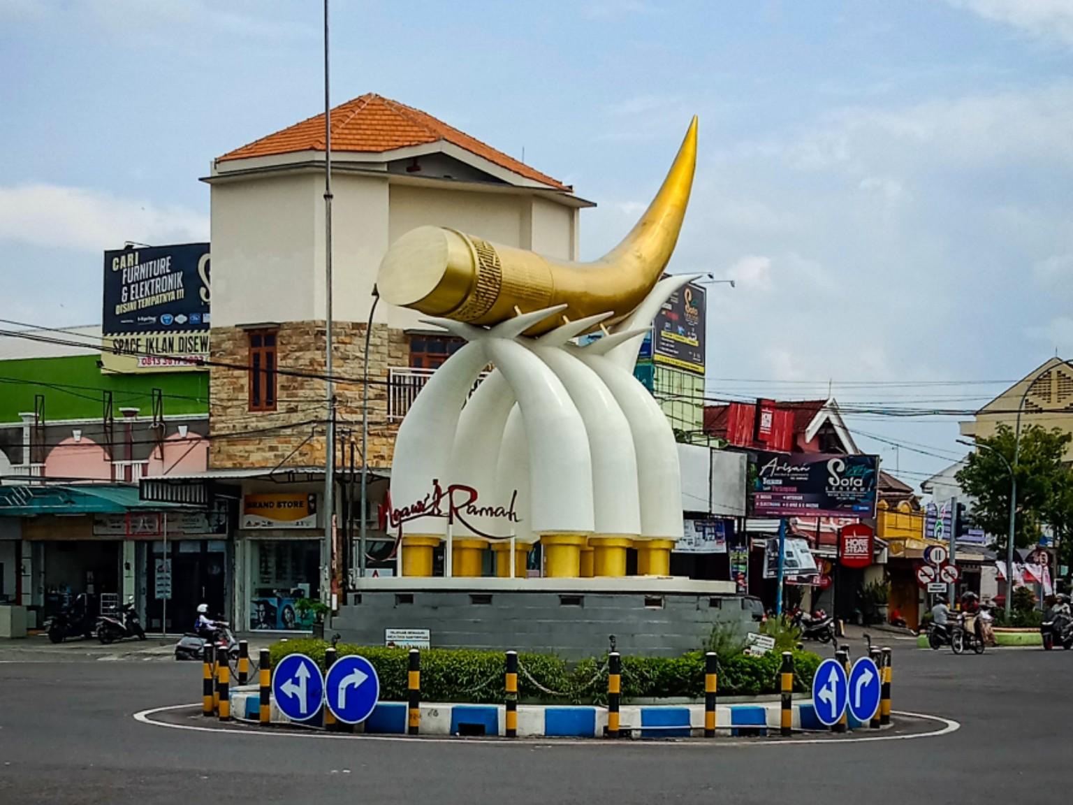 Tugu Ngawi Ramah